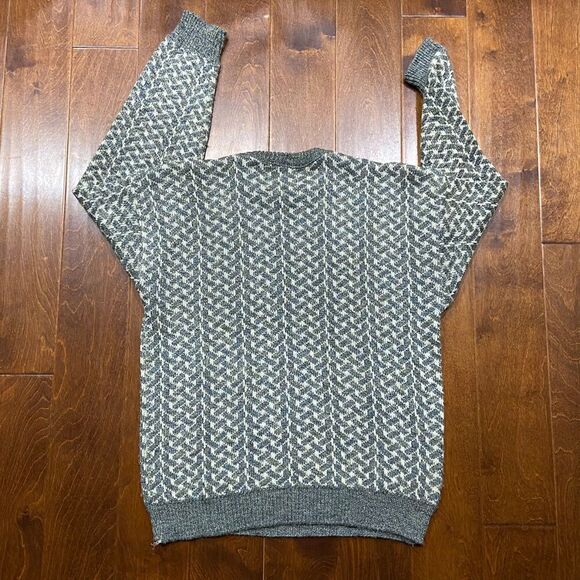 New Dimensions Vintage Gray Cream Crewneck Acrylic Sweater Men's Size Medium - Picture 5 of 8